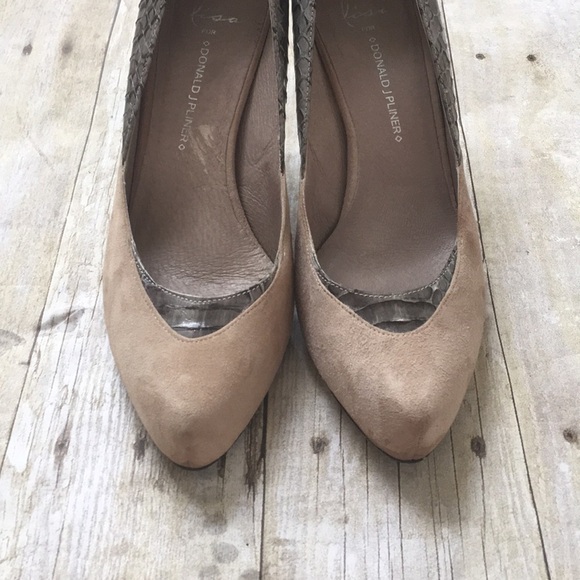 Donald J Pliner Suede with Snakeskin Heels - Picture 2 of 8